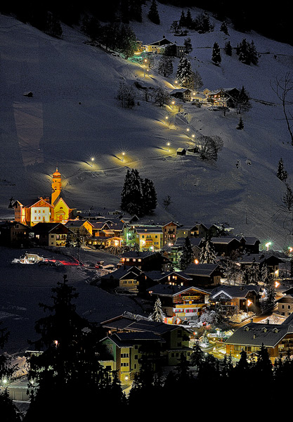 Penia la nuit .jpg